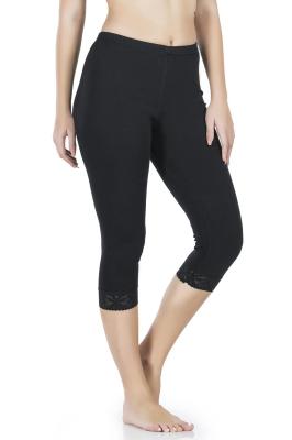 Derya Kurşun Kadın Paçası Dantelli Siyah Kısa Tayt 414