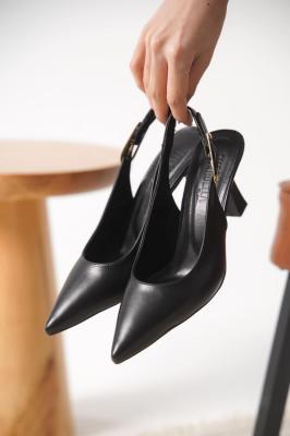 Trendella Kadın Mat  Siyah Topuklu Ayakkabı TR20MS01D