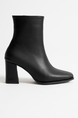 Trendella Kadın Siyah Topuklu Bot TR08MK02A